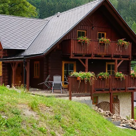 Rodinny Dum Na Slunecni Strani Dolni Dvur Exterior photo